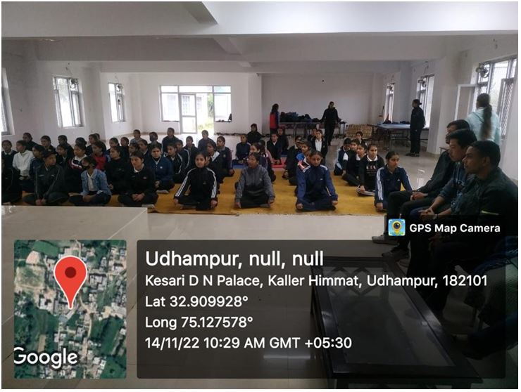 four-day-long-self-defense-training-program-was-held-for-students-of-government-college-for-women-udhampur-wef-14-11-22-to-17-11-22-