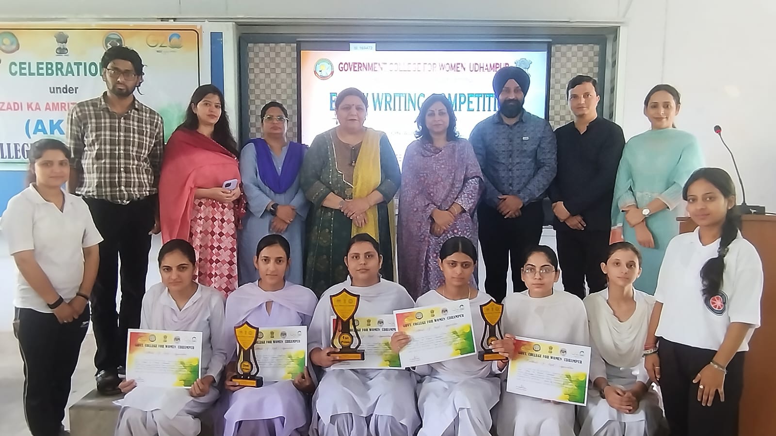 GCW Udhampur hosts Essay writing Competition on “Role of Women in India’s Independence
