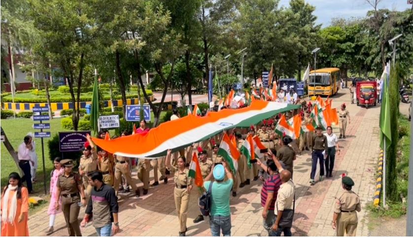 gcw-udhampur-organizes-pledge-taking-and-rally-under-har-ghar-tiranga-campaign